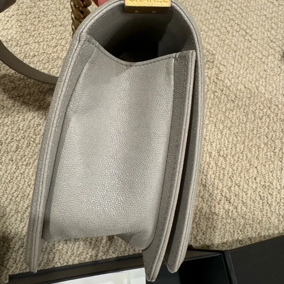 Chanel le boy - Picture 7 of 13